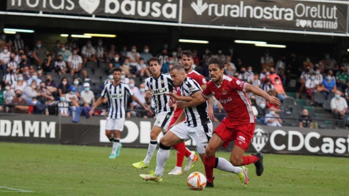 El Nàstic empata al Castalia.