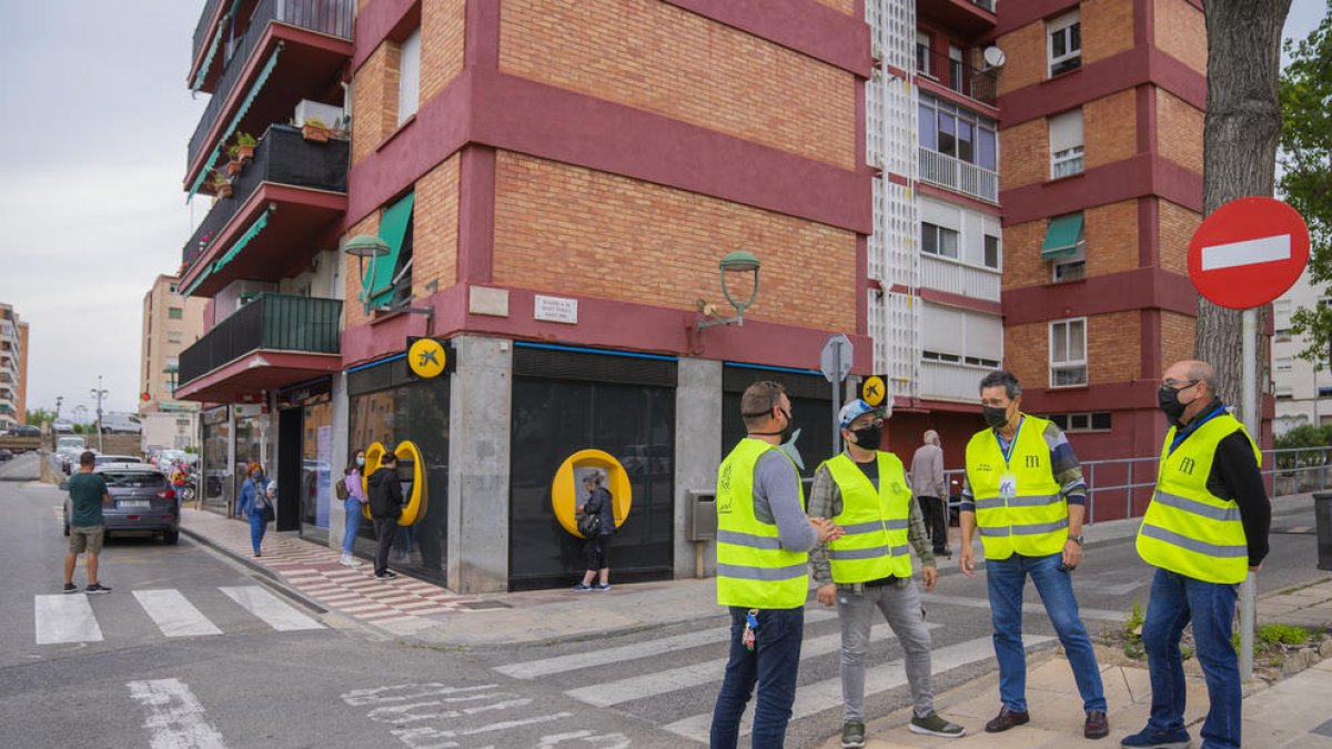 L'equip actual de voluntaris ronda la cinquantena de persones.