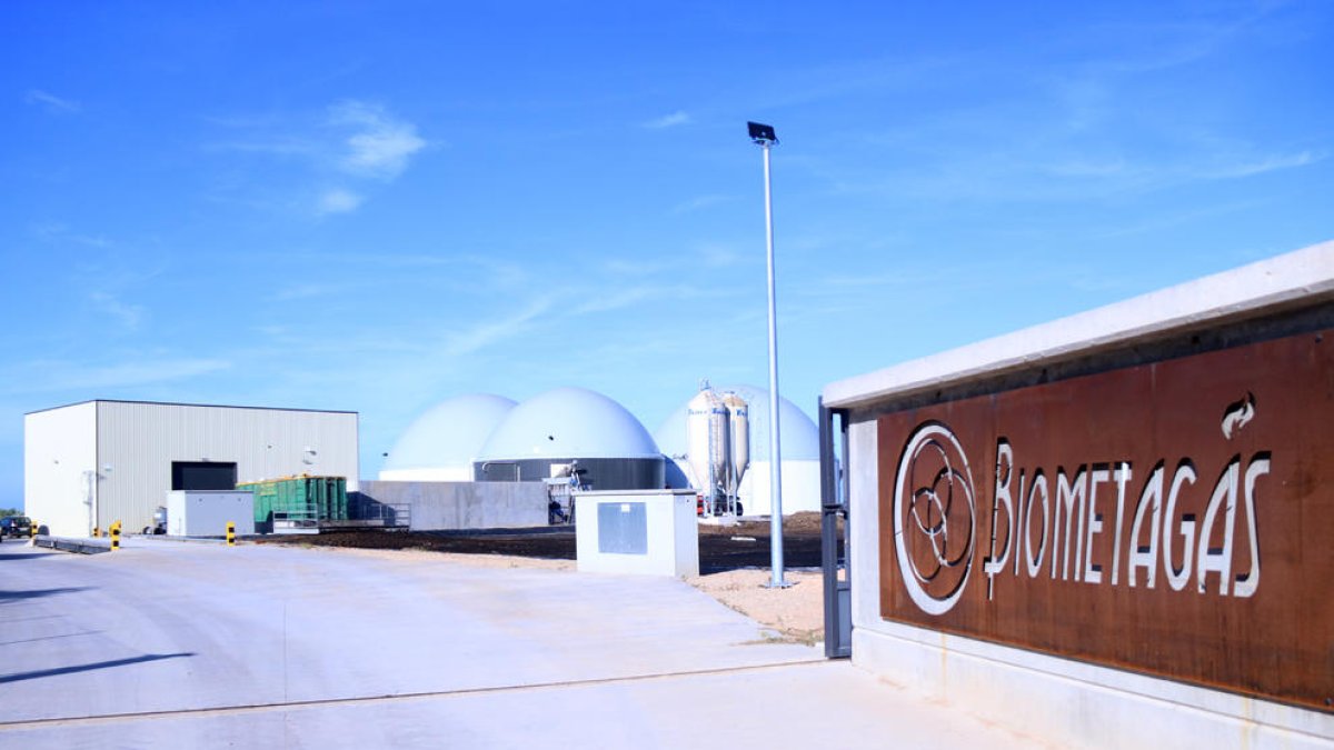 Lla planta de Biometagás La Galera desde el acceso a las instalaciones. Imagen del 16 de julio de 2020.