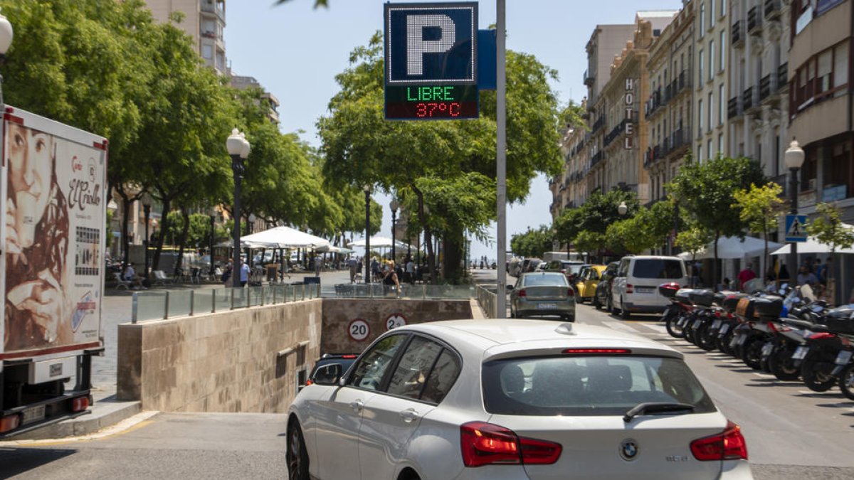 El pàrquing del tram del Balcó del Mediterrani de la Rambla Nova és un dels quatre participants.