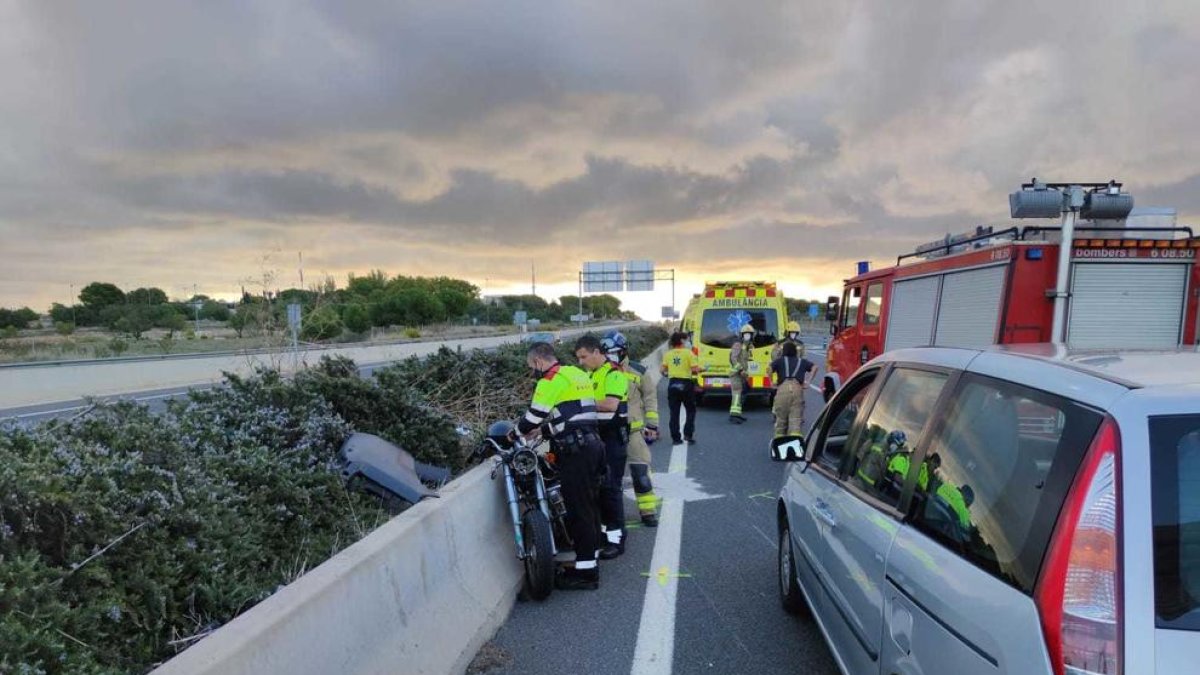 El motorista implicat en l'accident ha resultat ferit greu.