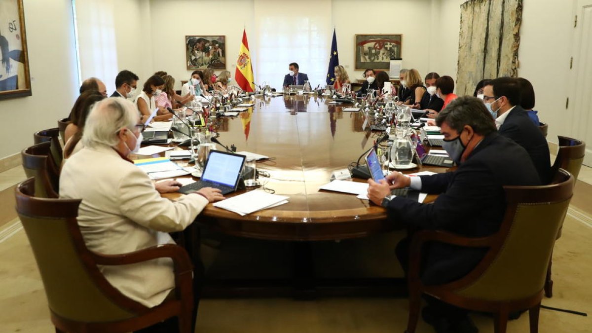 Plano general de la reunión del Consejo de Ministros.