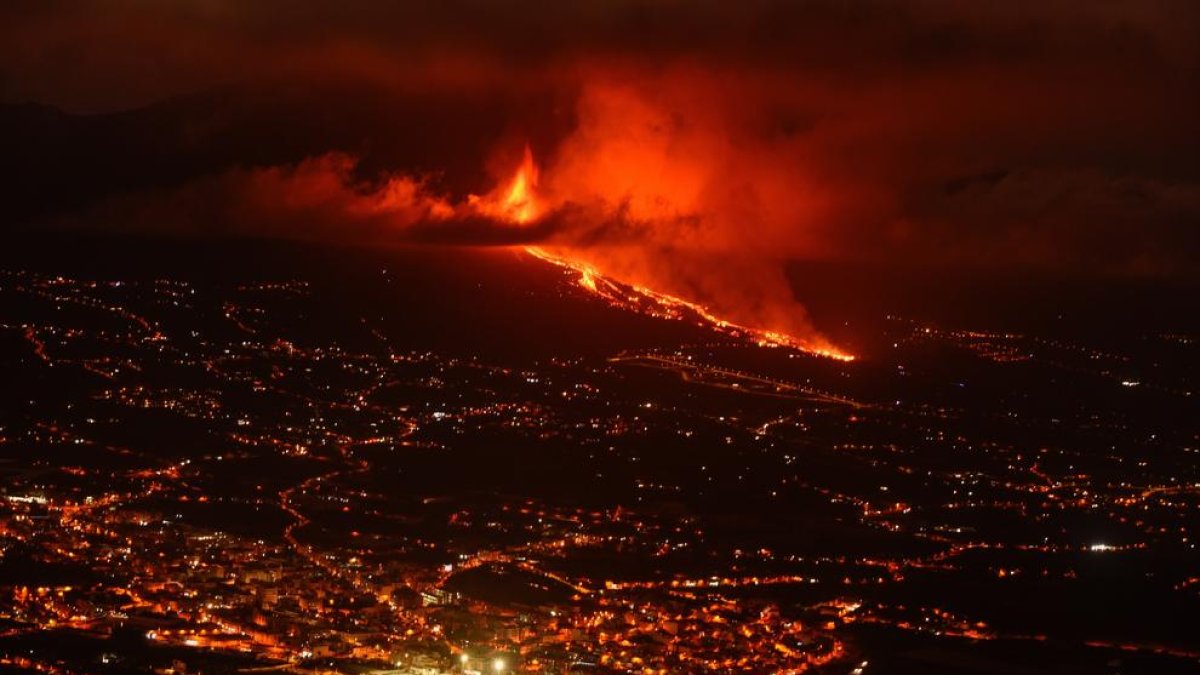 Imagen de la lava esta madrugada.