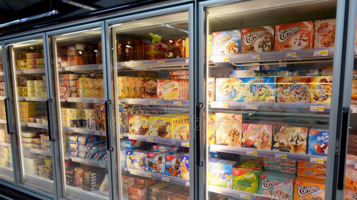 Imagen de archivo de helado en venta en un supermercado.