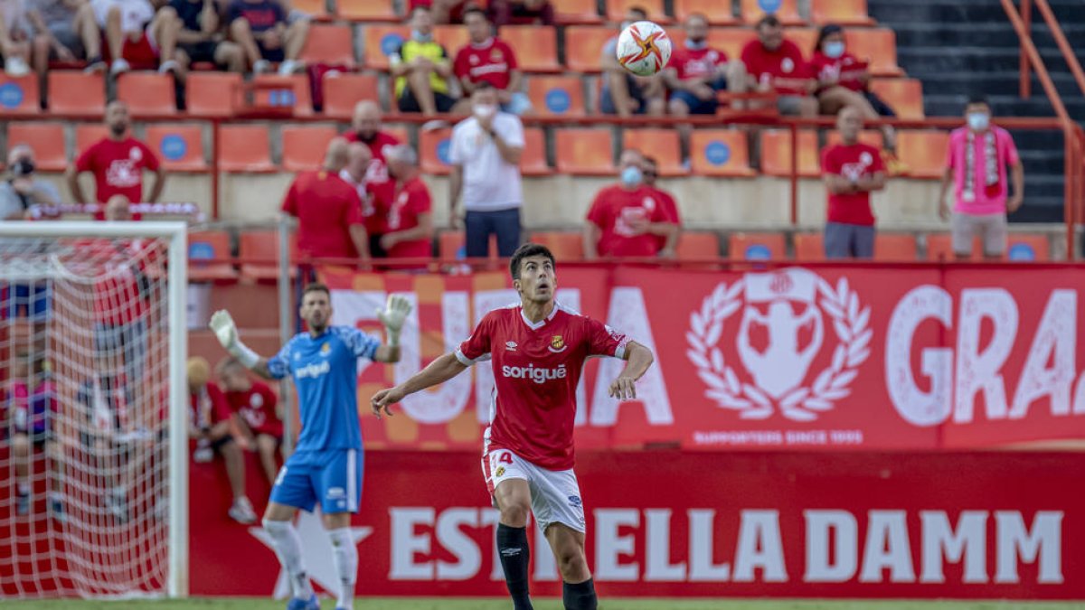 Alex Quintanilla, durante un partido con el Nàstic.