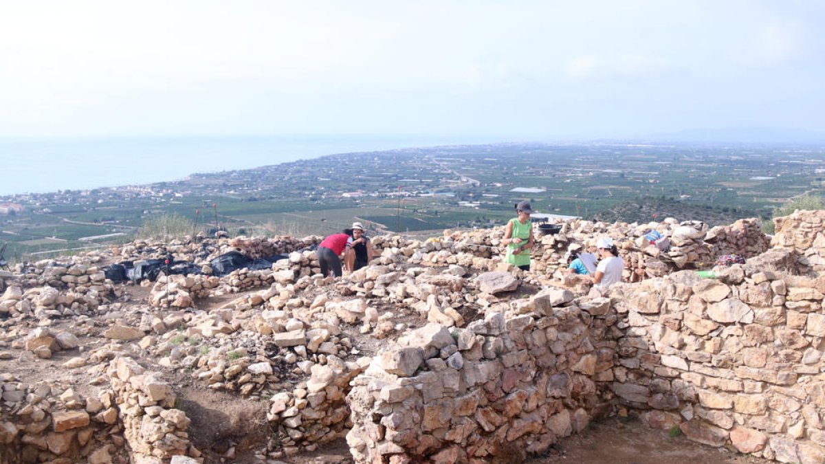 Pla general de les excavacions arqueològiques al jaciment de Sant Jaume-Mas d'en Serrà.