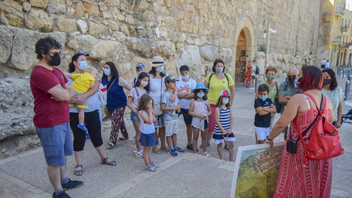 Itinere va engegar fa dues setmanes les visites guiades sobre la Tàrraco Romana destinades a infants.