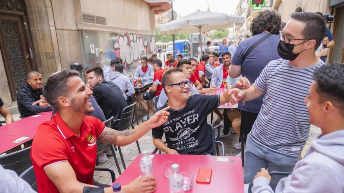 Els jugadors del Nàstic també han compartit moments amb el Genuine.