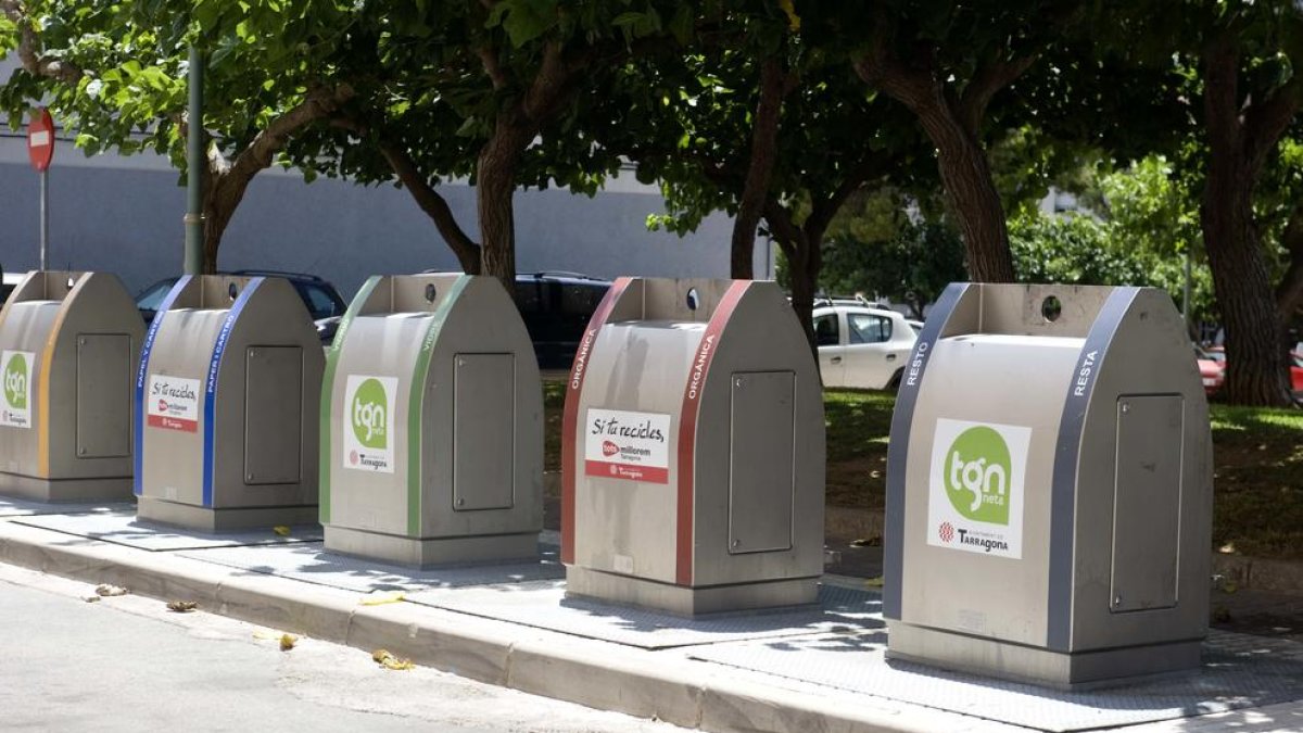 Els contenidors soterrats, com els de la fotografia, tenen els dies comptats a Tarragona.