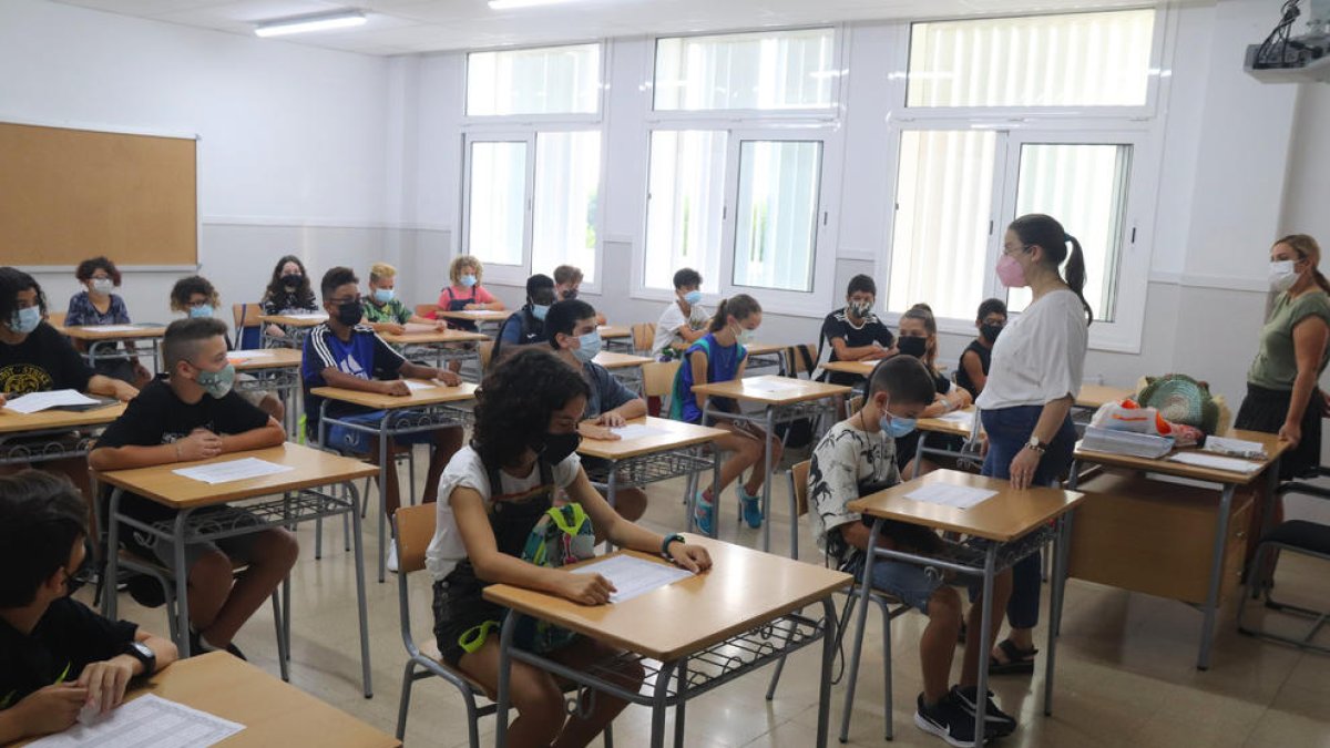 Una aula de primero de la ESO del Instituto Ramon Barbat de Vila-seca.