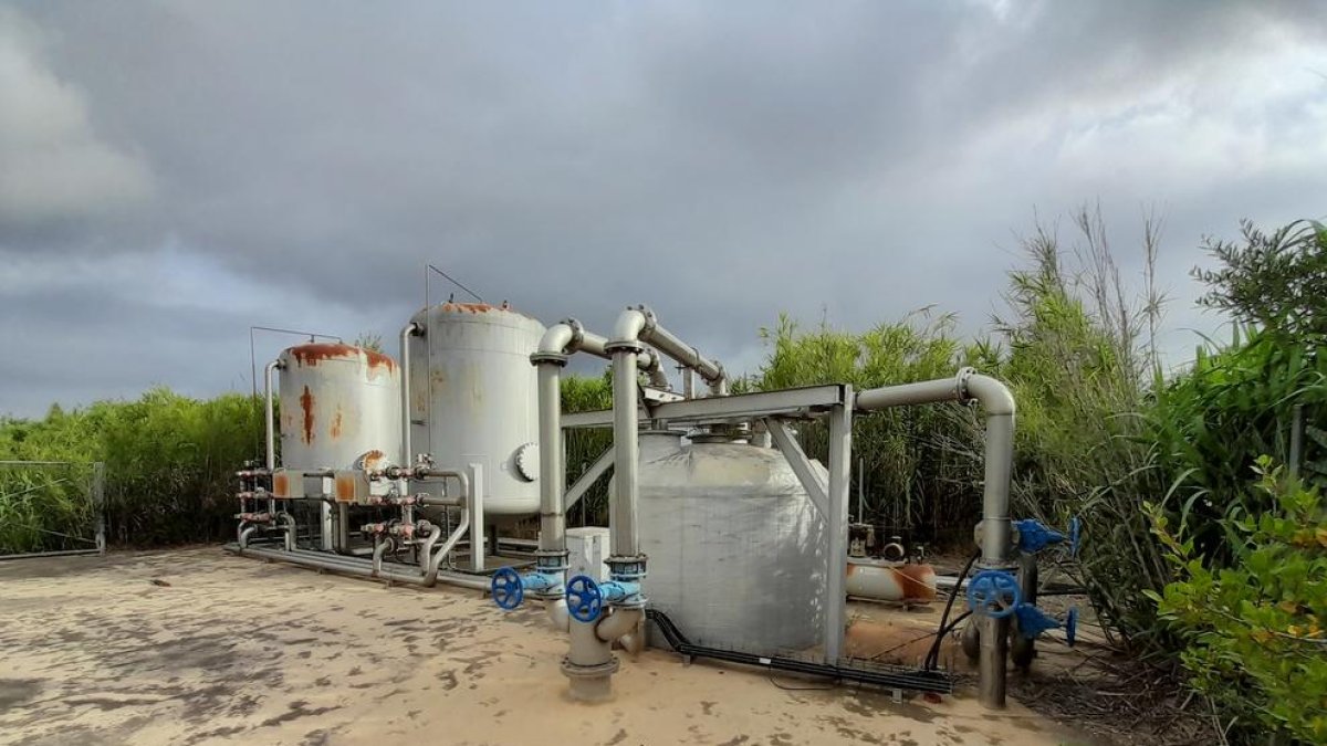 Uno de los pozos de agua situado en el recinto del aeropuerto de Reus.