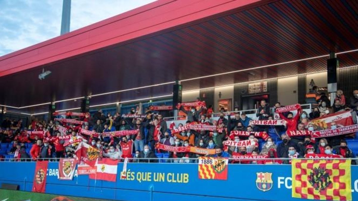 Imagen de la Marea Grana del partido contra el Barça B.