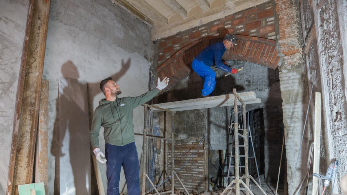 Les obres de la pizzeria que s'ubicarà en un dels locals del projecte Reus Espais Vius.