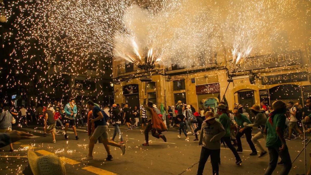 Imatge d'arxiu d'una edició passada del Correfoc de Santa Tecla.