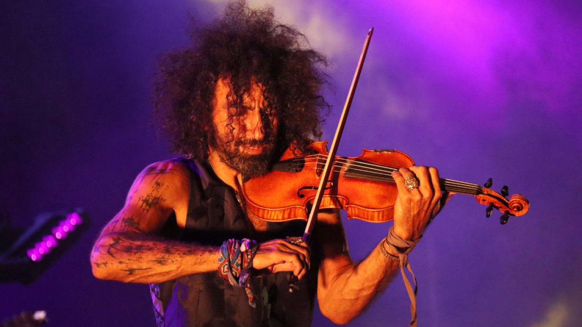 Ara Malikian durant la seva actuació al Festival Internacional de Música de Cambrils.