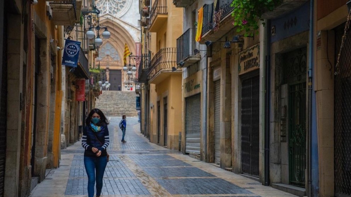 Primer día de bares y restaurantes abiertos tarda noche noche