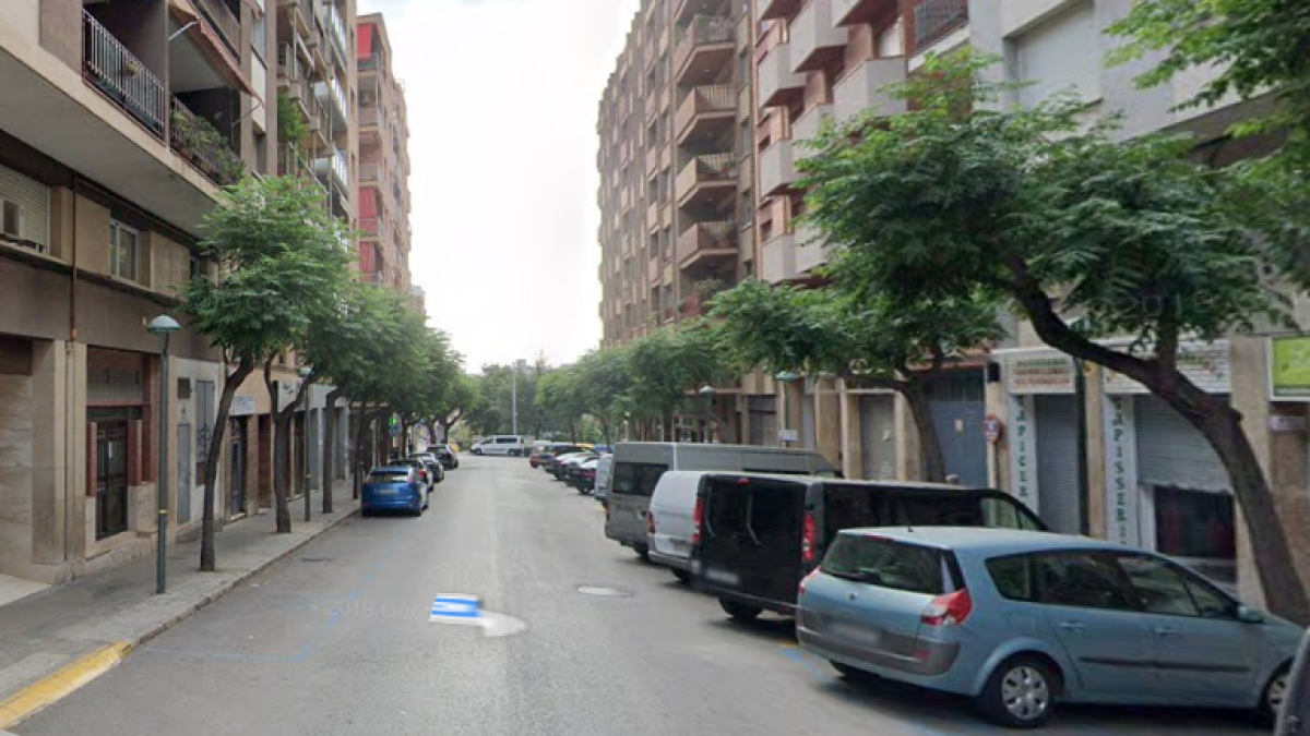 El crimen se produjo en el sótano de la tienda familiar situada en la calle de los Caputxins.