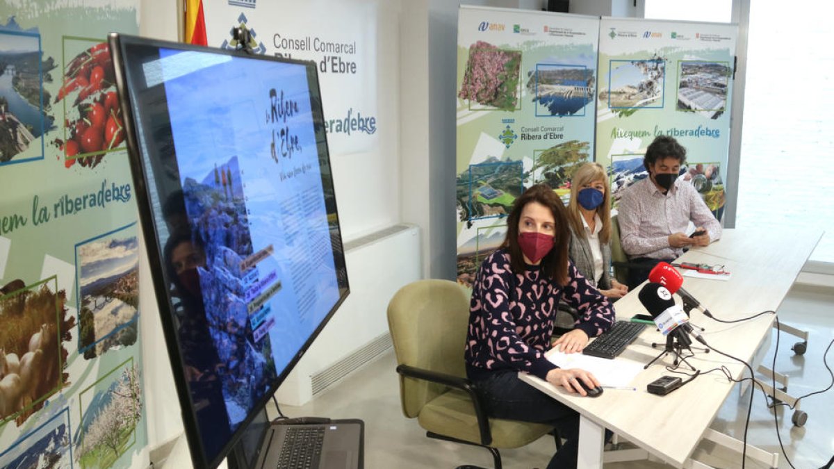 Presentación del catálogo de experiencias turísticas de la comarca.