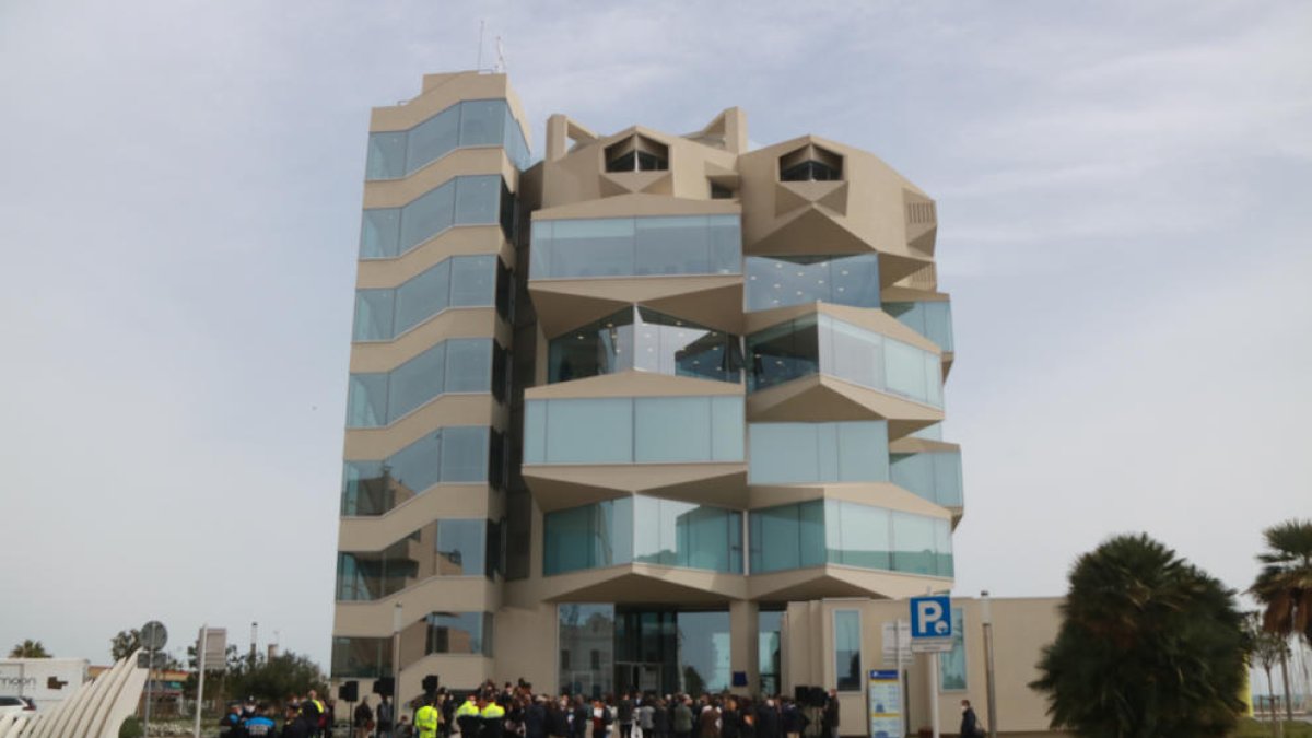 La nova seu institucional del Port de Tarragona s'ha inaugurat aquest divendres al migdia.