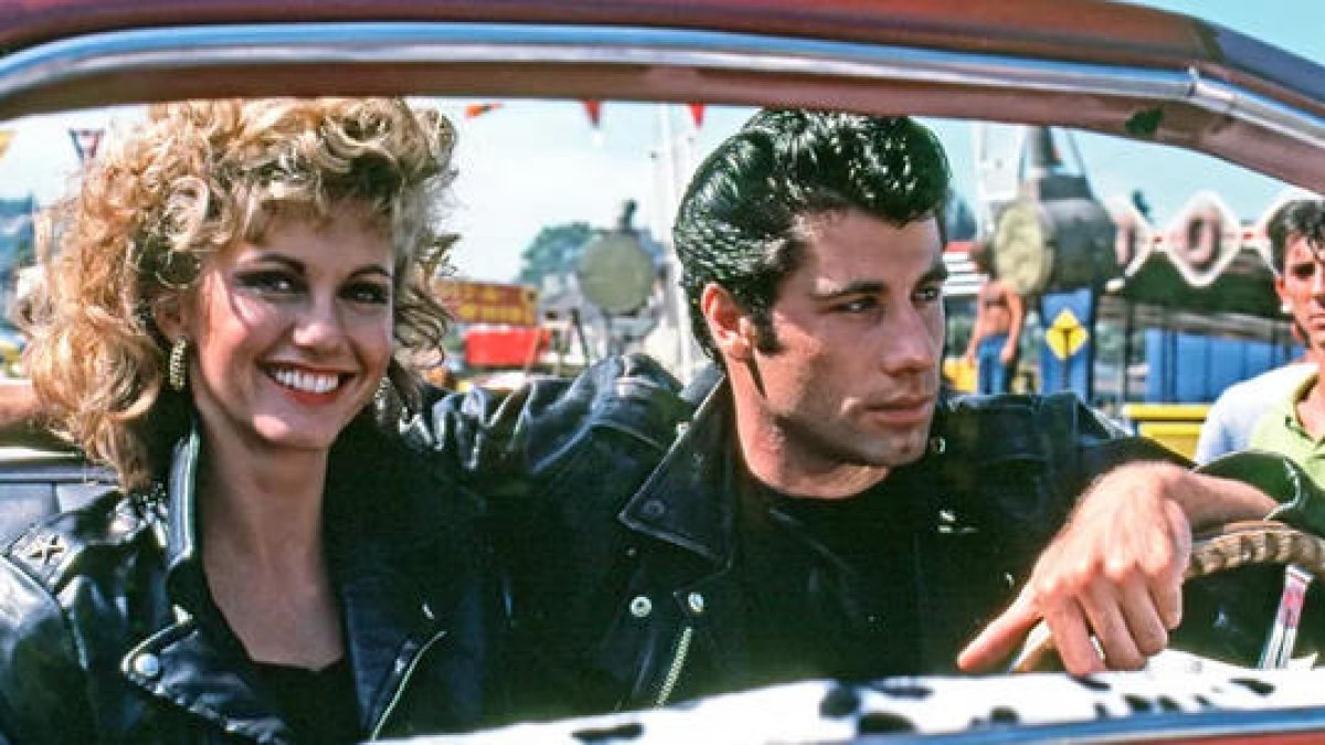 Olivia Newton-John i John Travolta protagonitzant a Sandy Olsson i Danny Zuco a 'Grease'.