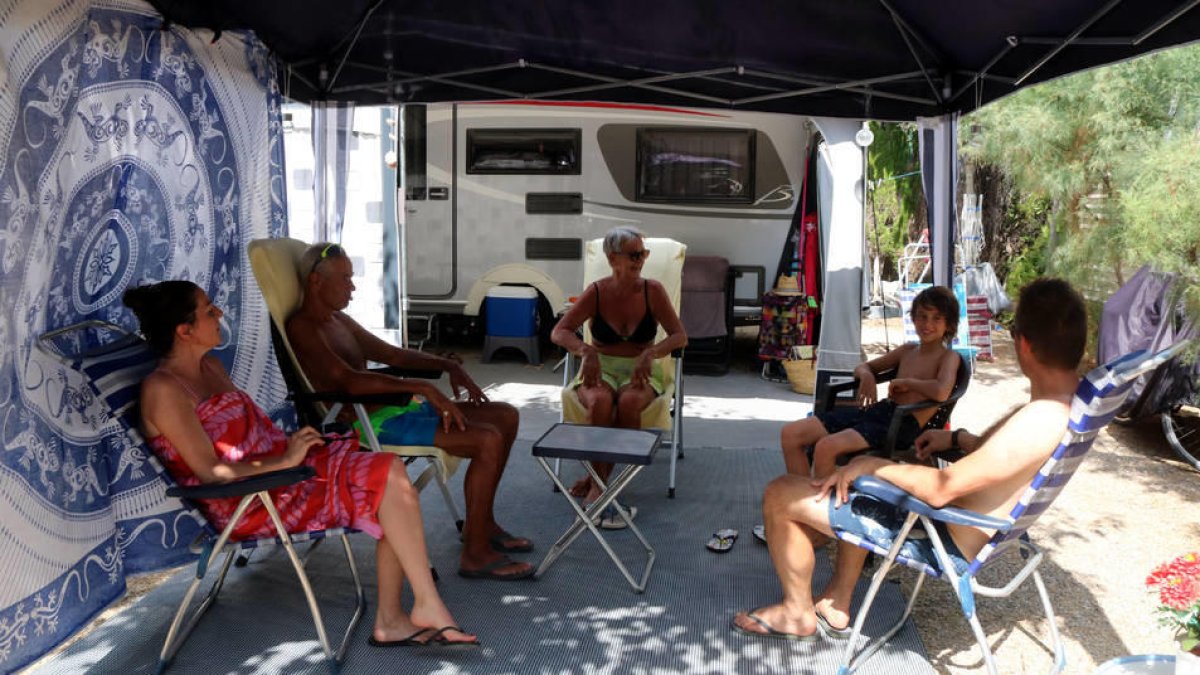 El turista que s'allotja als càmpings de la ciutat de Tarragona busca descansar en família i estar en contacte amb la natura.