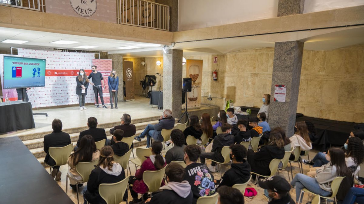 L'acte de presentació del taller a la Llotja de la Cambra de Comerç de Reus, ahir.