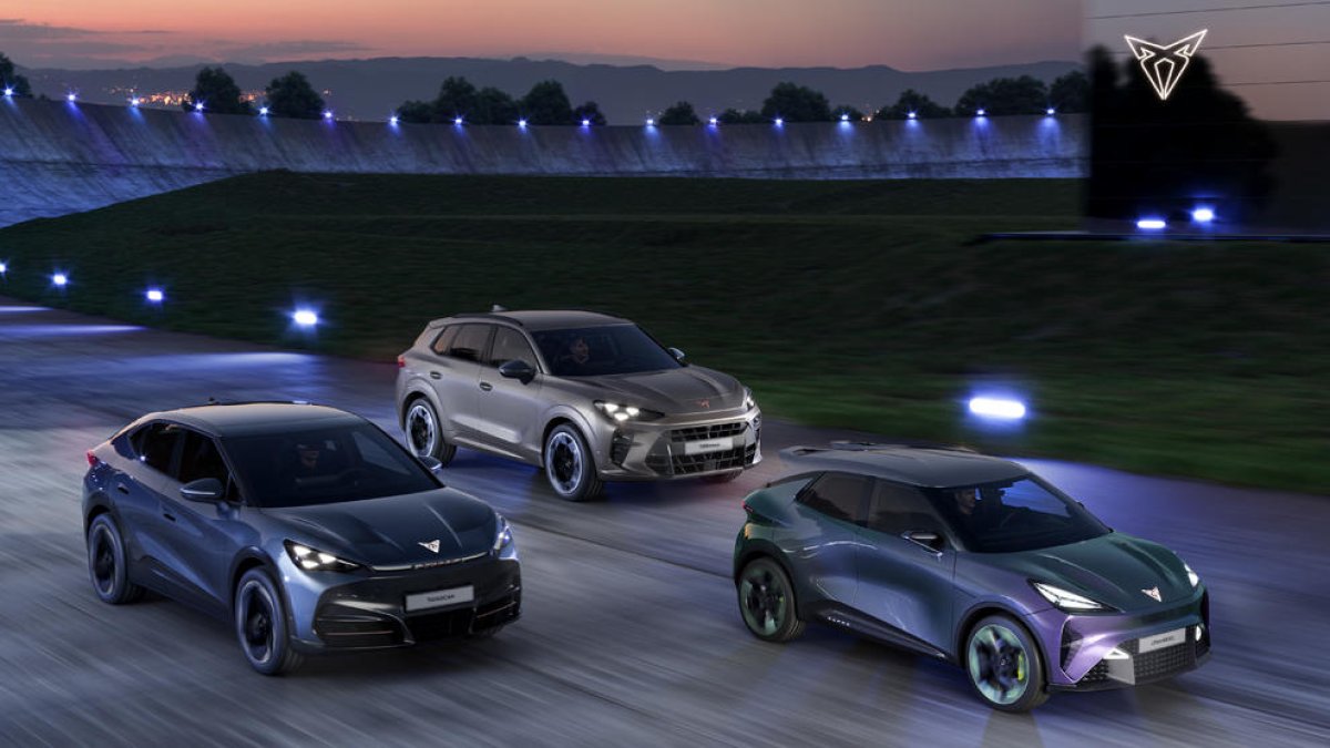 Imagen de los tres nuevos modelos de Cupra presentados.