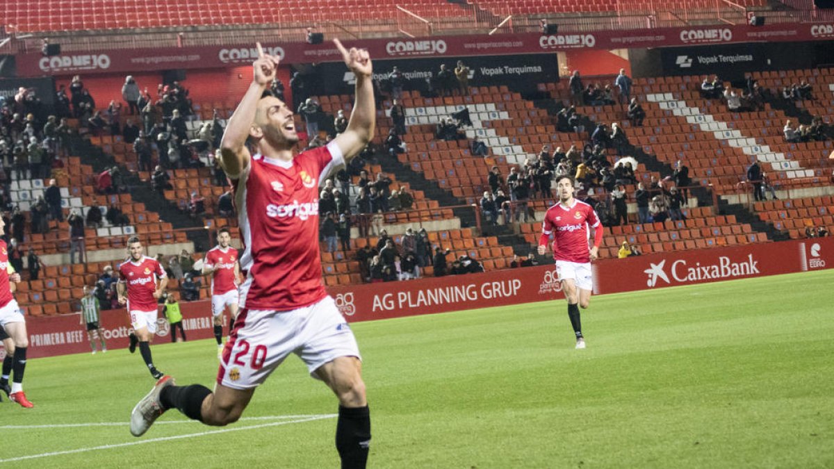 Simón és el segon màxim golejador del Nàstic d'aquesta temporada amb quatre gols.