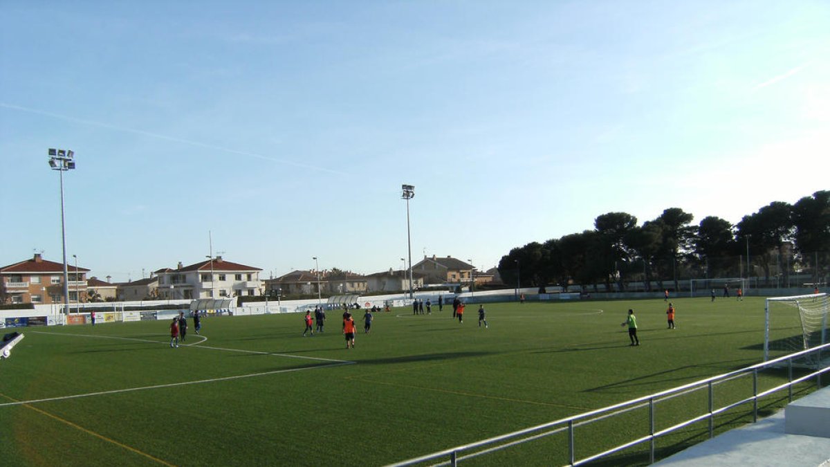 El camp de futbol de Vila-seca.