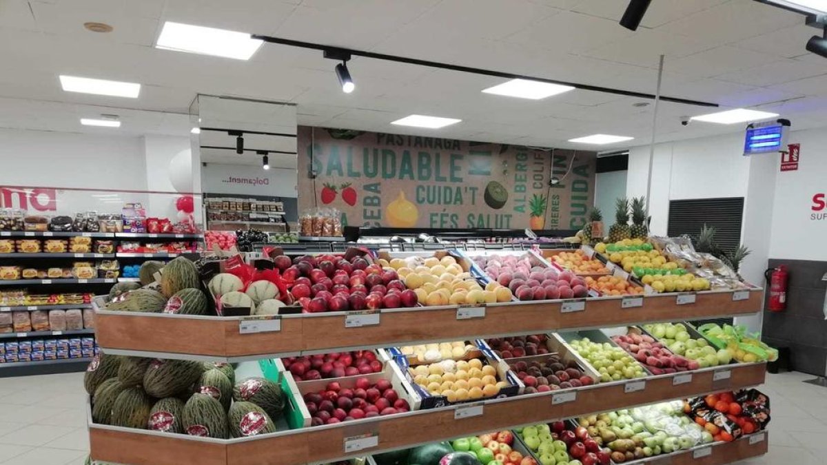 Un supermercado franquiciado de la marca SUMA.