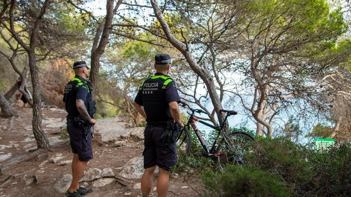 La Unitat de Vigilància de Platges (UVIP)  ha fet gairebé 800 sortides a peu per les platges de la ciutat.