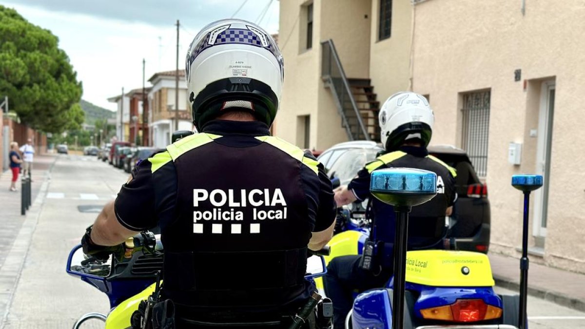 Imatge d'arxiu d'un agent de la Policia Local de Roda de Berà.