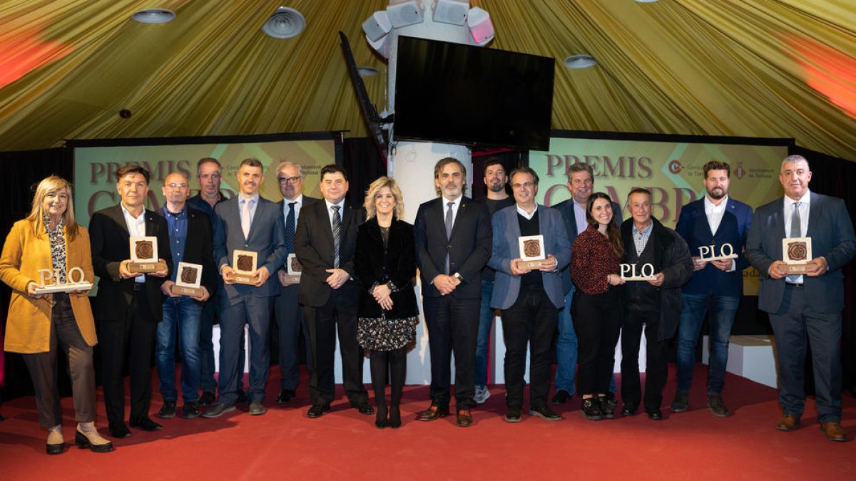 Imatge dels empresaris guardonats per la Cambra de Comerç de Tortosa.