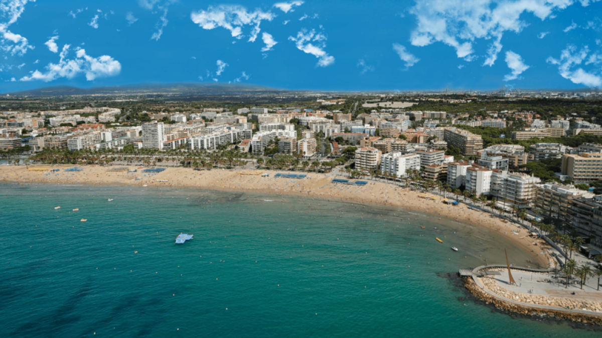 Imatge de la platja Llevant Salou.