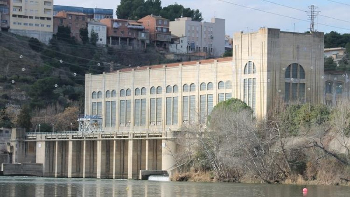 Imagen de archivo de la central hidroeléctrica dde Flix.