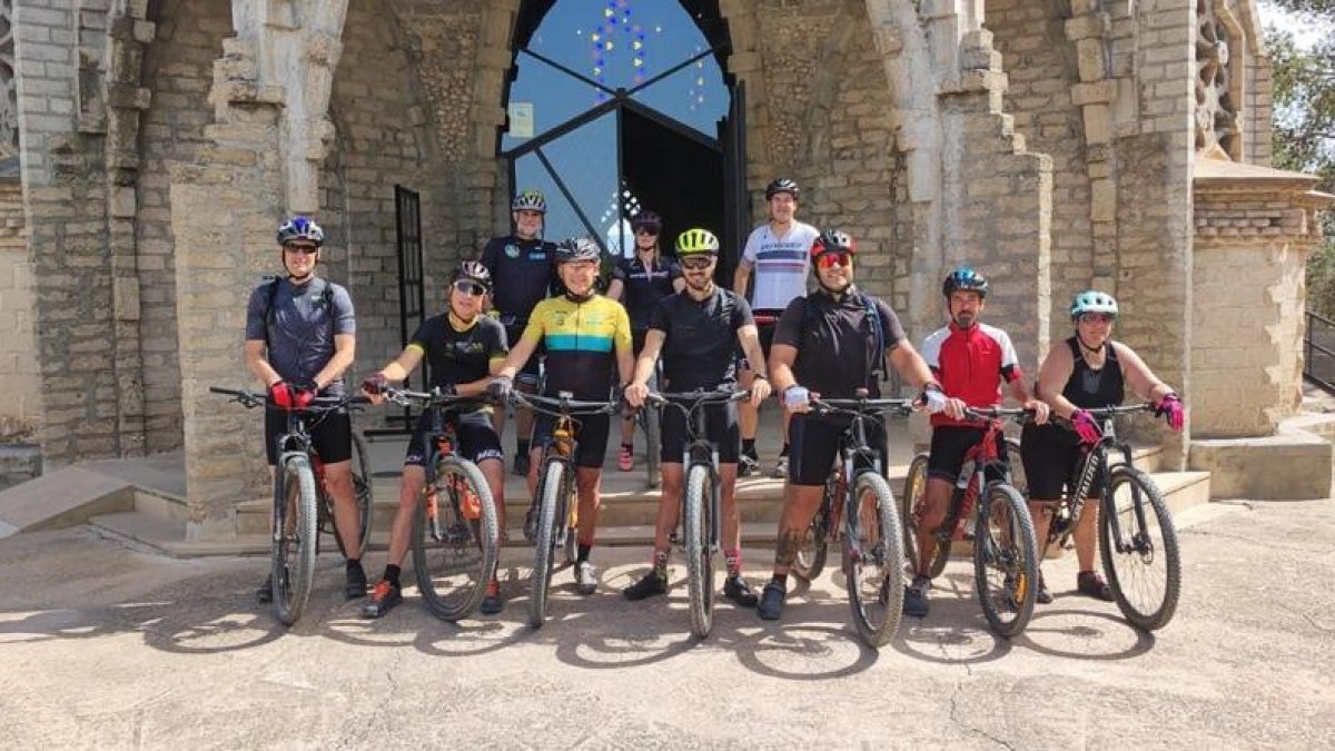 Los 'bikers' del Golf Costa Daurada completan la ruta en Montferri