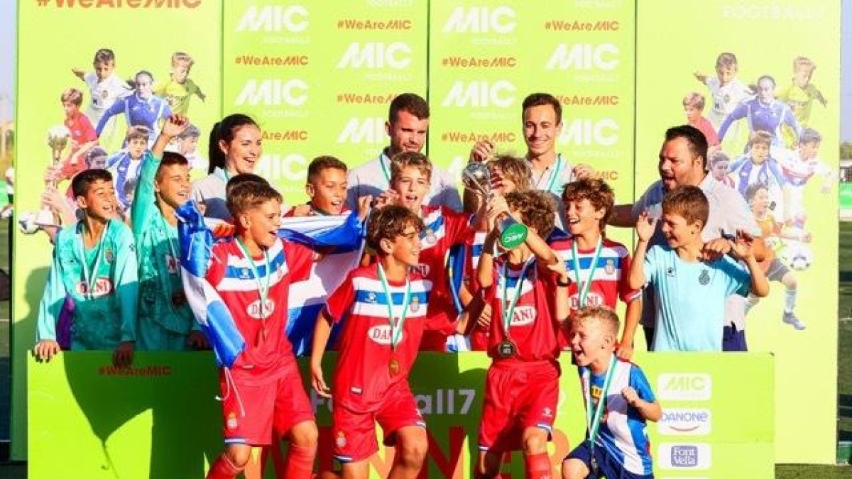 El RCD Espanyol ganó tres de los cinco títulos del MICFootball7 a Fútbol Salou