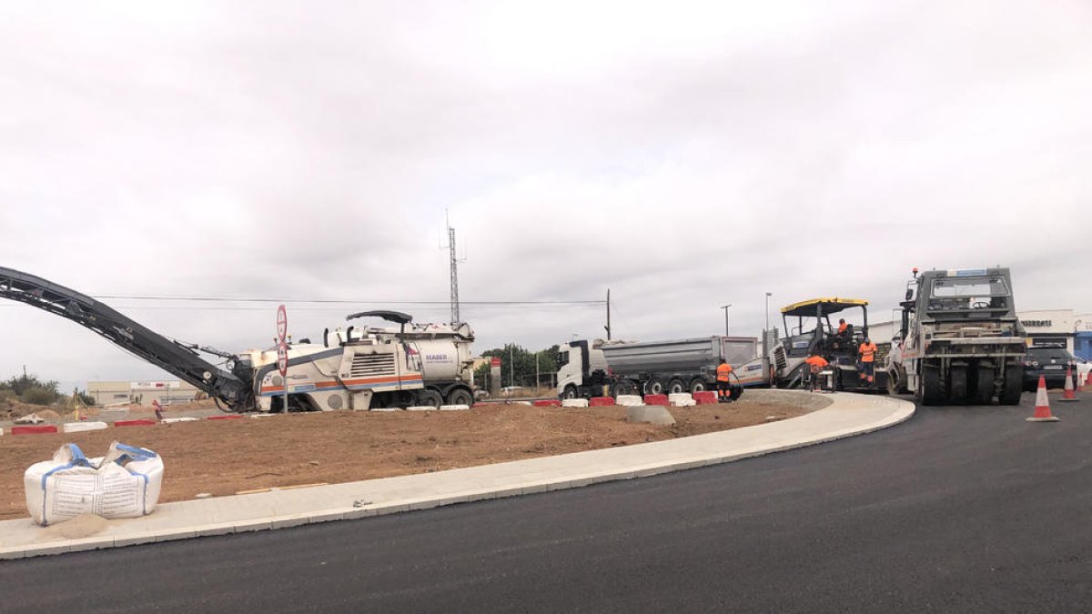 Imatge de les obres de l'urbanització de l'accés nord a Cambrils.