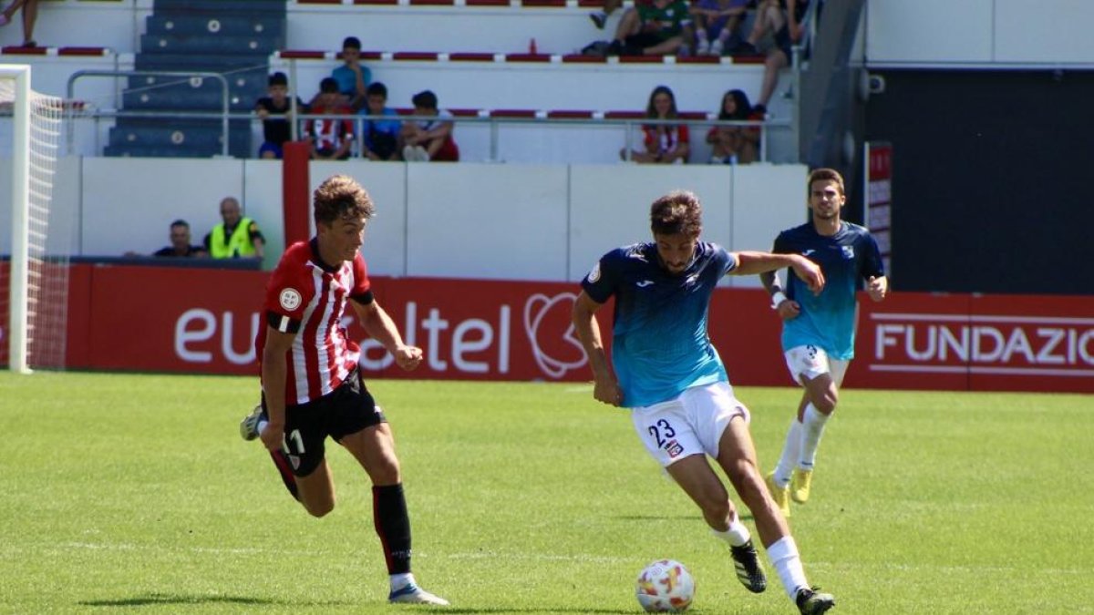 Jorge García marcó el gol de la remontada de la Nucía de César Ferrando contra el Athletic B.