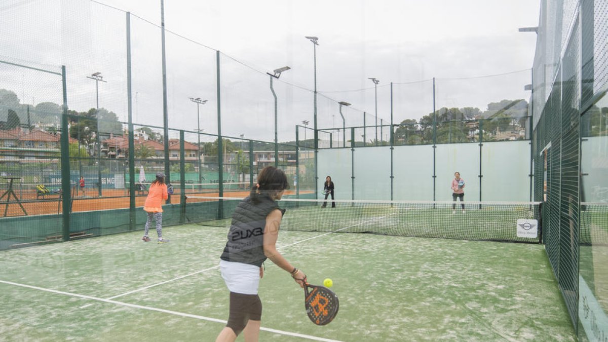 Imatge d'una pista de pàdel del Club Tennis Tarragona.