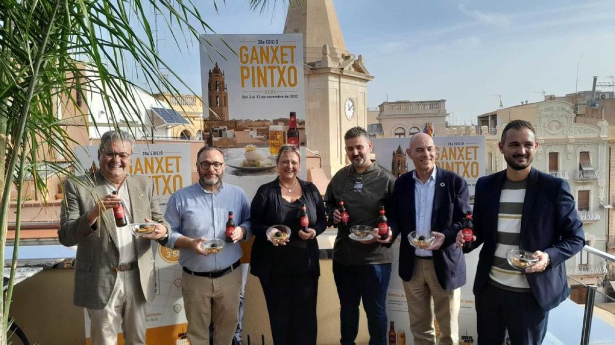 La presentació s'ha fet al restaurant Terrassa Gaudí del Mercadal, que també hi participa.