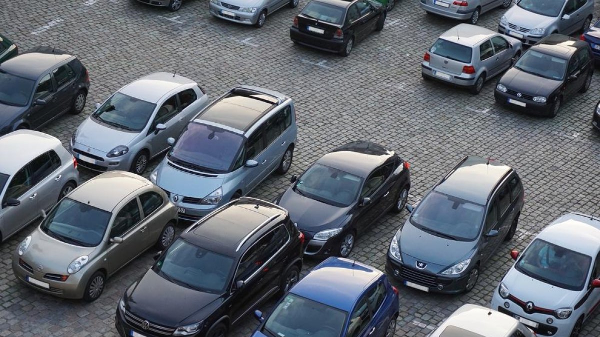 Los coches en motor diesel o gasolina no podrán venderse más allá del 2035.