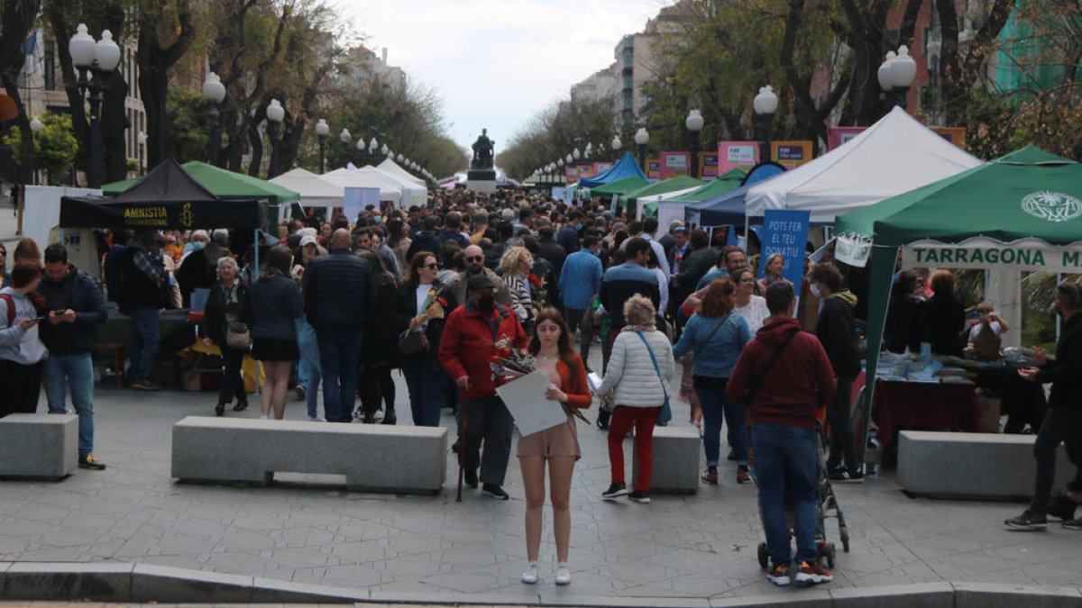 L'aspecte de la Rambla Nova aquest matí.