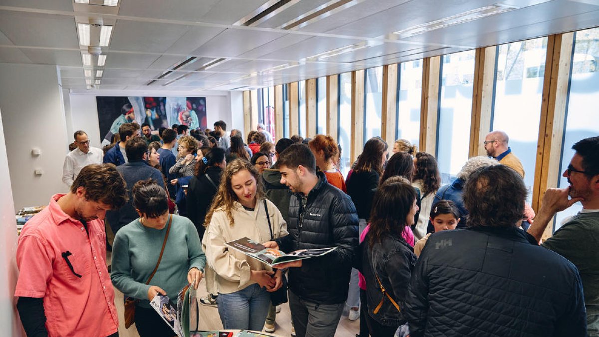 Celebración de Sant Jordi en la delegación del Govern ante la Unión Europea.