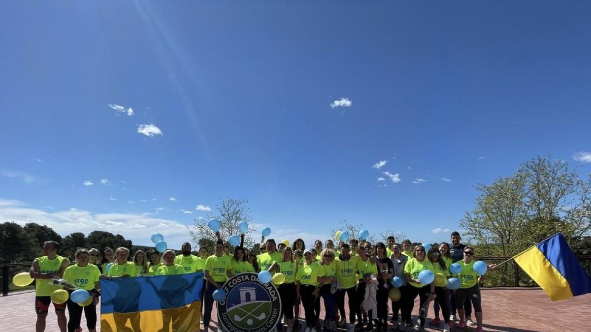 Los miembros del Golf Costa Daurada el día de San Jordi.