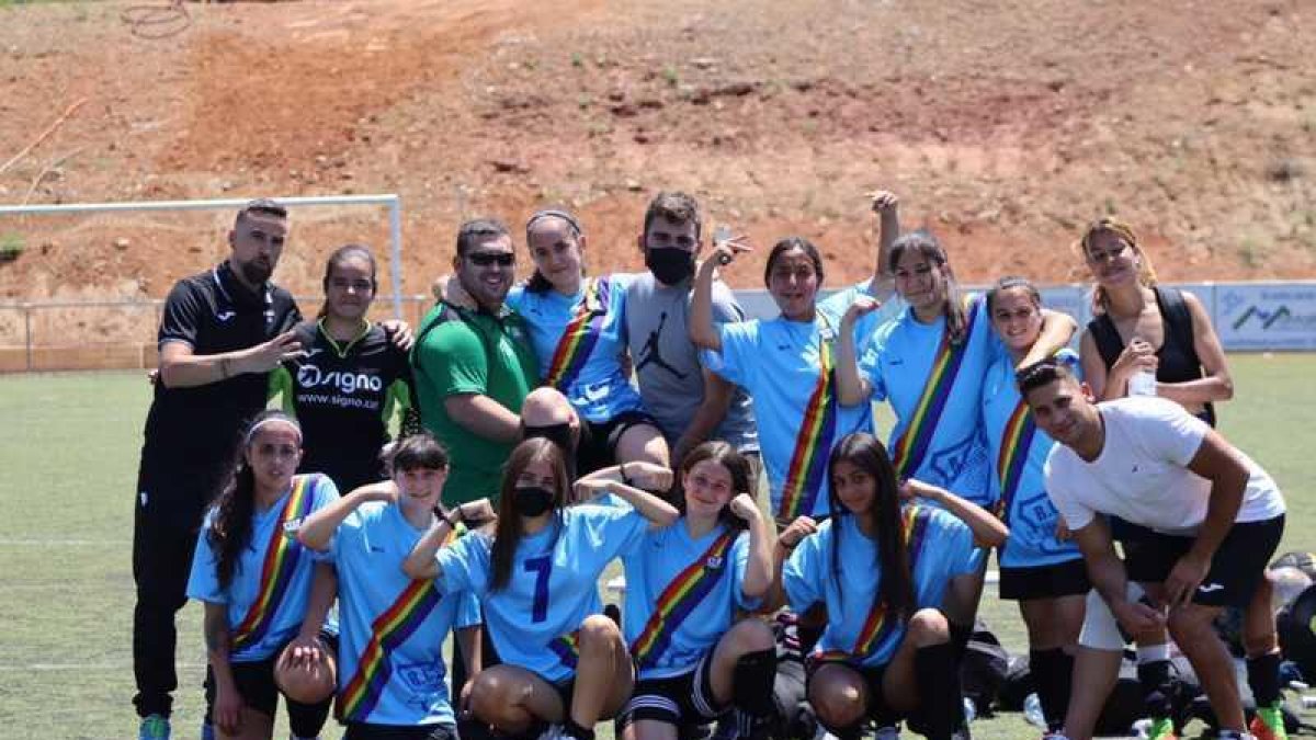 Uno de los equipos femeninos del Racing CF Bonavista.