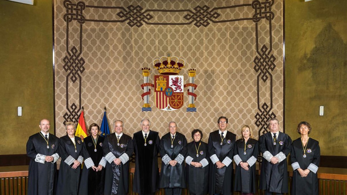 El nou ple del Tribunal Constitucional, en una fotografia d'arxiu.