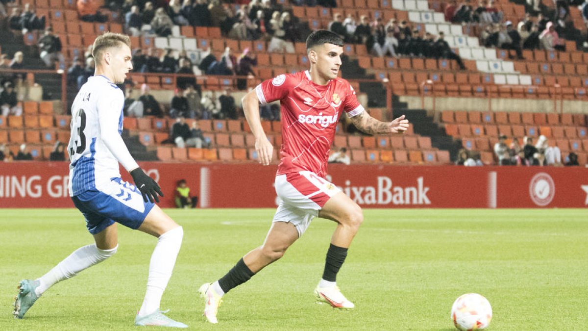 Andy Escudero durant l'últim partit que va jugar al Nou Estadi contra el Sabadell.