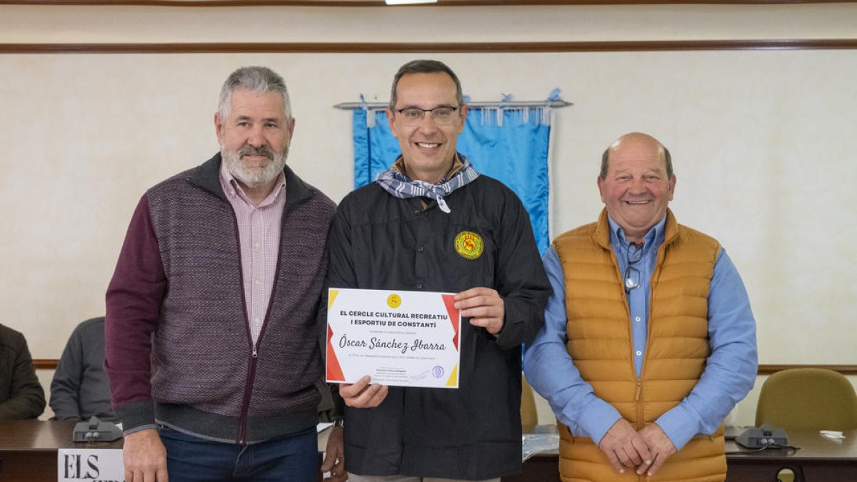 Els organitzadors han volgut agrair amb aquest gest la implicació de l'Ajuntament en la festa.