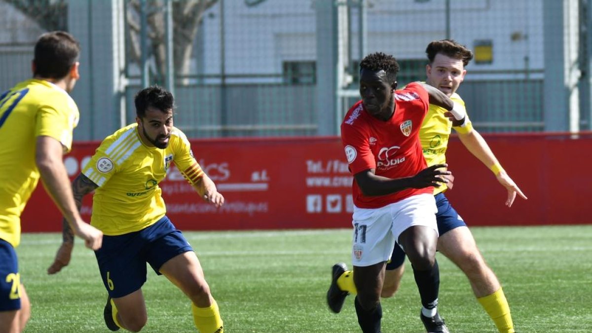 Ibrahima Faganda durant el partit contra el Castellfedels.